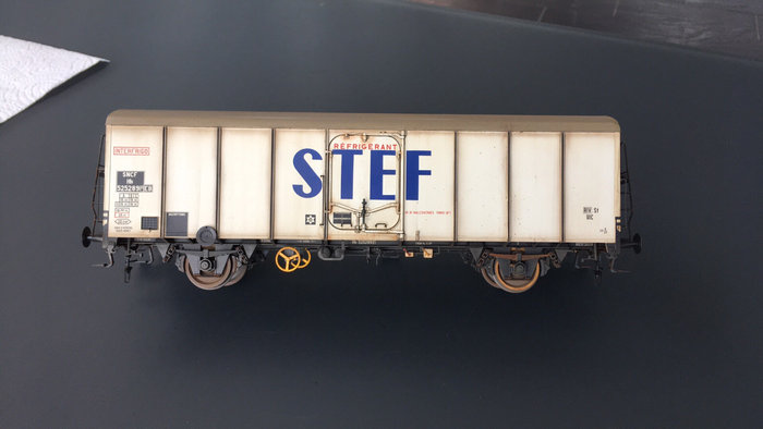 F36EB5A9-0BB2-49D9-8FE7-13350509F20A.jpg