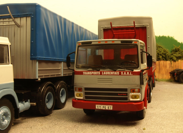 TR280 LAURENTAIS 001.JPG