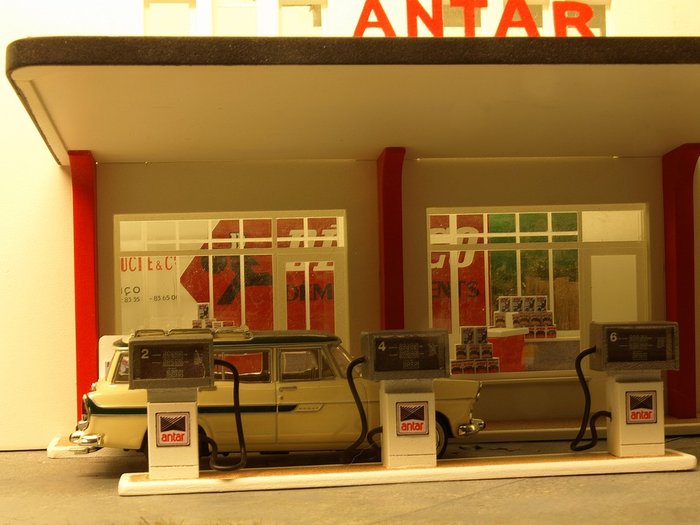 STATION ANTAR.jpg