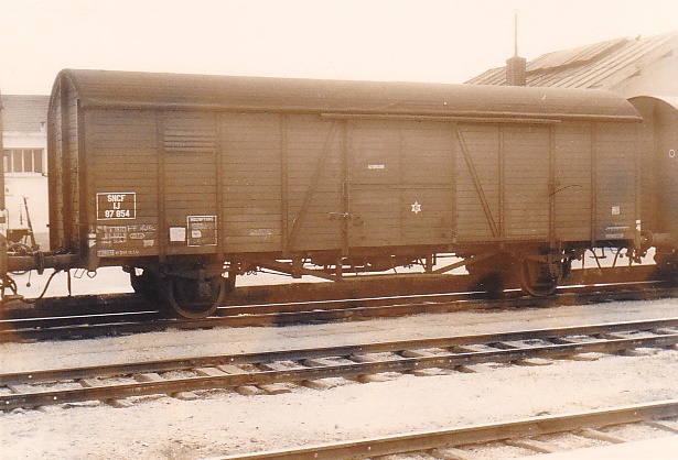 198_001.jpg