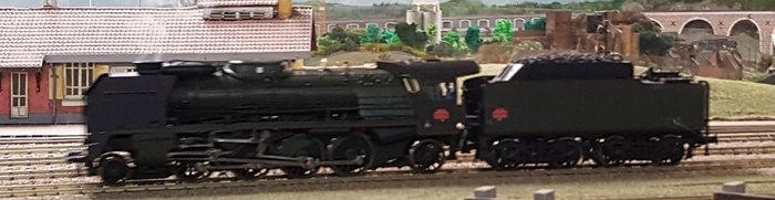 141P à Caen (recadrée).jpg