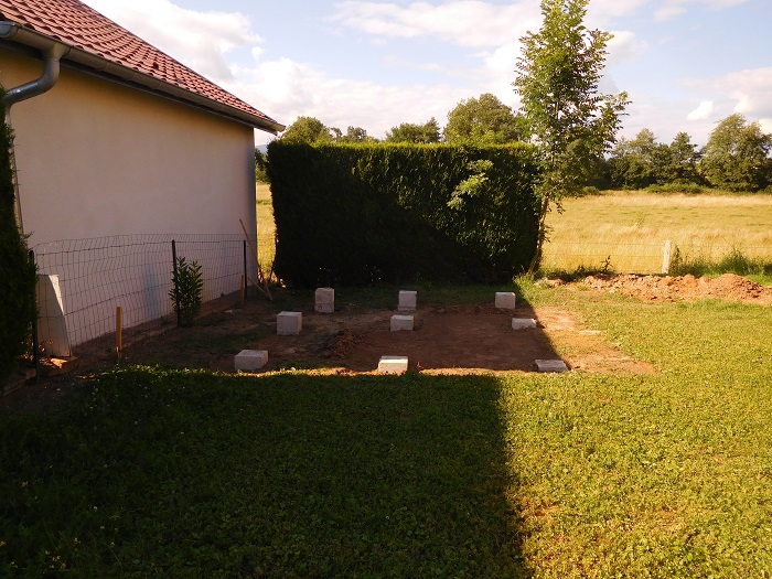 cabane de jardin.jpg