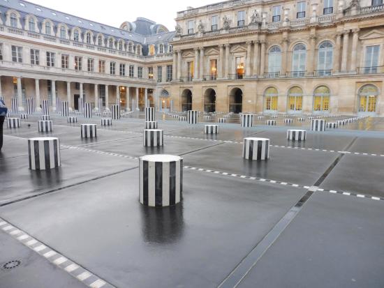 colonnes-de-buren.jpg