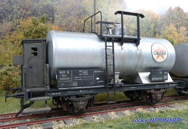 Citerne Caltex à guérite nouveaux marquages 1.jpg