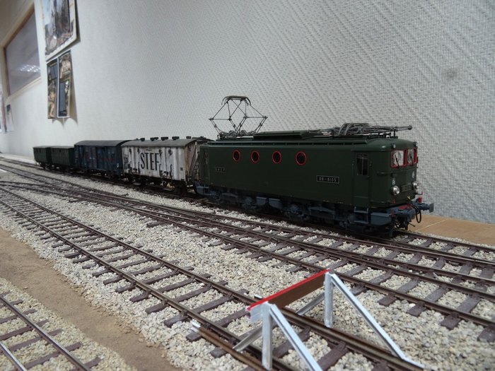 BB 8105 CMFJ