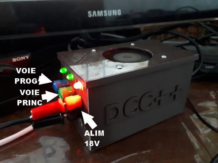 Le tout bien rangé dans sa boiboite (impression 3d)