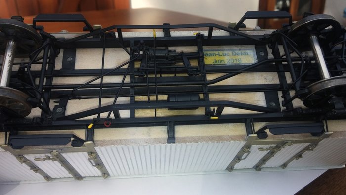 Chassis-3.jpg