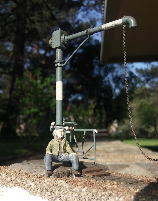 Grue PO-4.jpg
