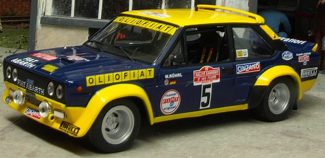 Fiat 131 Röhrl.JPG
