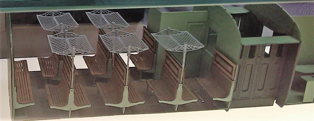3 pattes intérieur.jpg