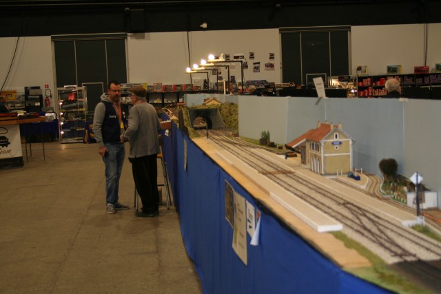 La gare de Bucquoy le matin au calme ,le décor avance doucement.