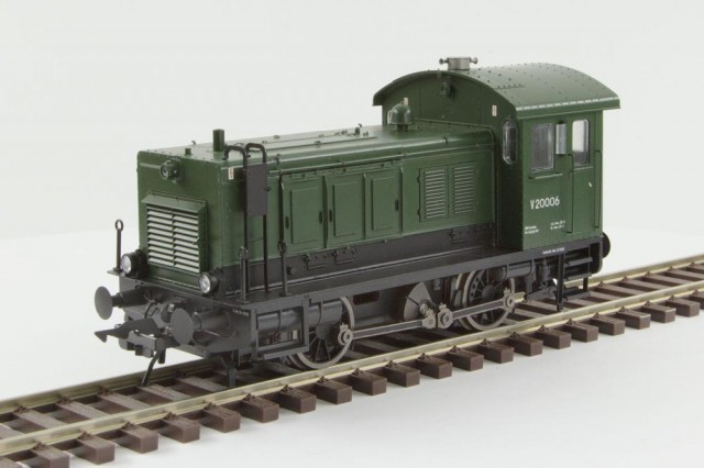 40121-01-len.jpg