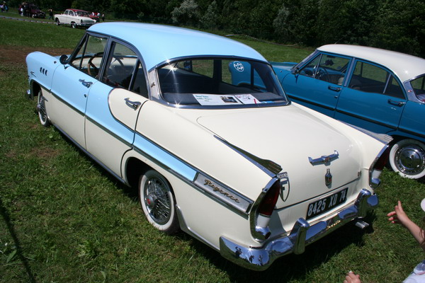 Simca Régence couleurs inversées