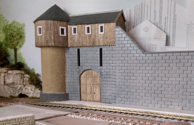 Porte médiévale 5.jpg