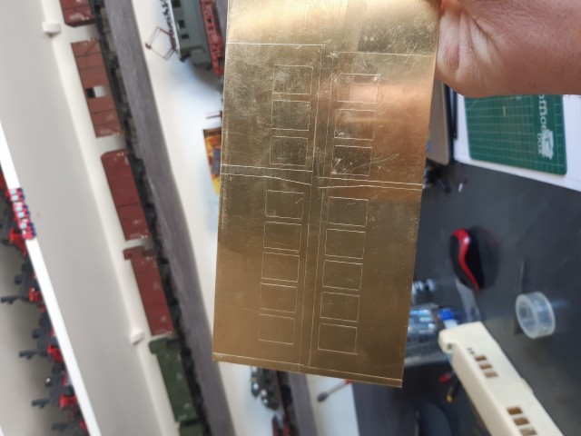Gravure des deux cotes. Il me reste les portes