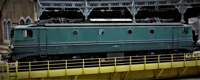 CC7139 sur le pont.JPG