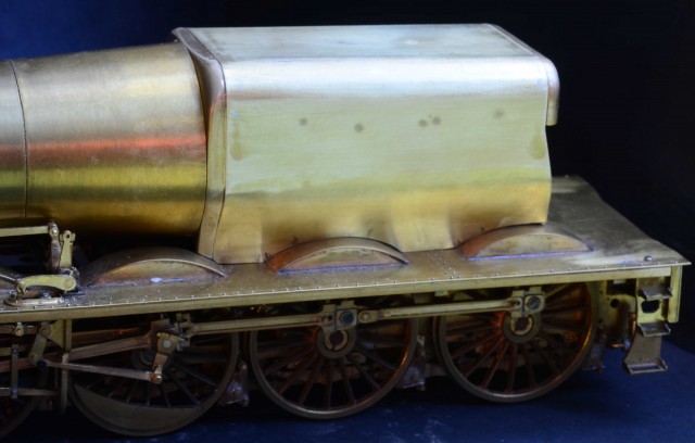L'objet est impressionnant, vu en entier : large, longue...