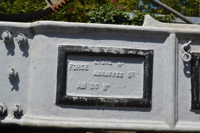 Une petite grue à Montluçon (3).jpg