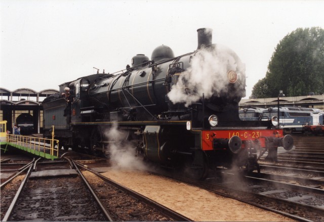 241-140C231, Dépôt Nevers 18-6-95.jpg
