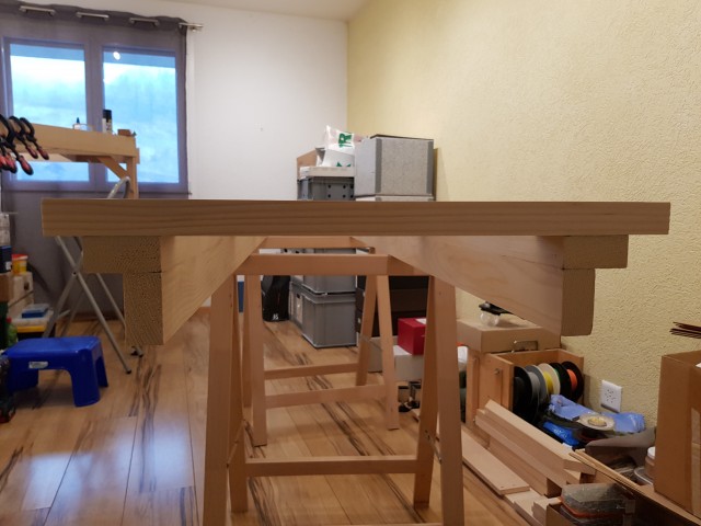 Détail de la structure en L et des traverses