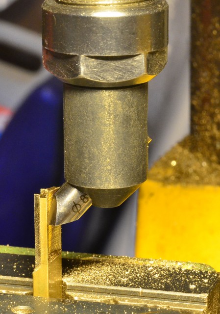 Fraisage de la partie active du sabot au &quot;fly cutter&quot;, diamètre 27 pour une roue de 26,5