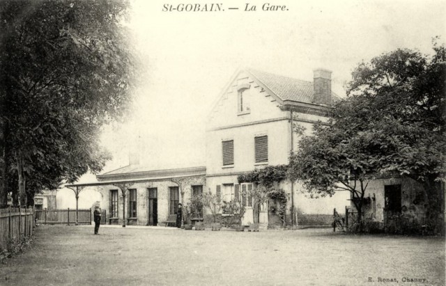 CHAUNY-SAINT GOBAIN - SAINT-GOBAIN - La Gare - 1.jpg