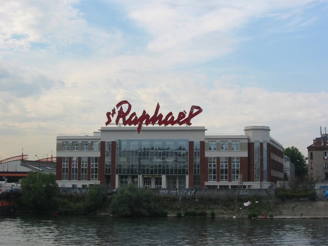 usine saint raphael2.jpg