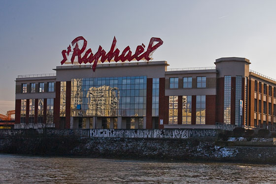 usine saint raphael3.jpg