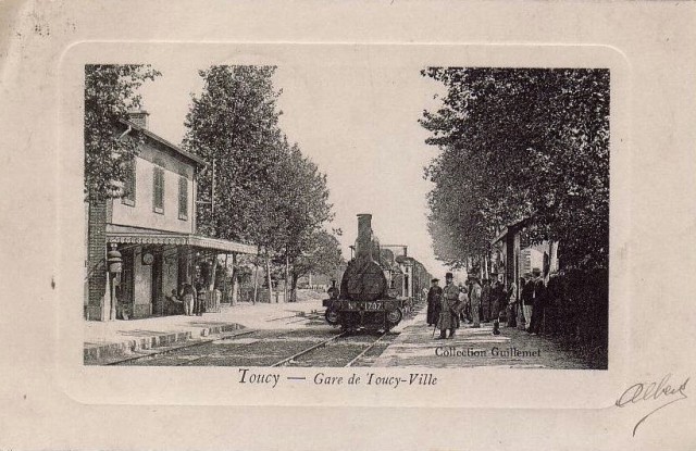 Gare de Toucy-Ville