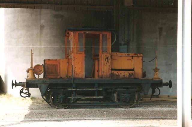 Coulanges sur Yonne mai 1996 Yoyo Berliet 001.jpg