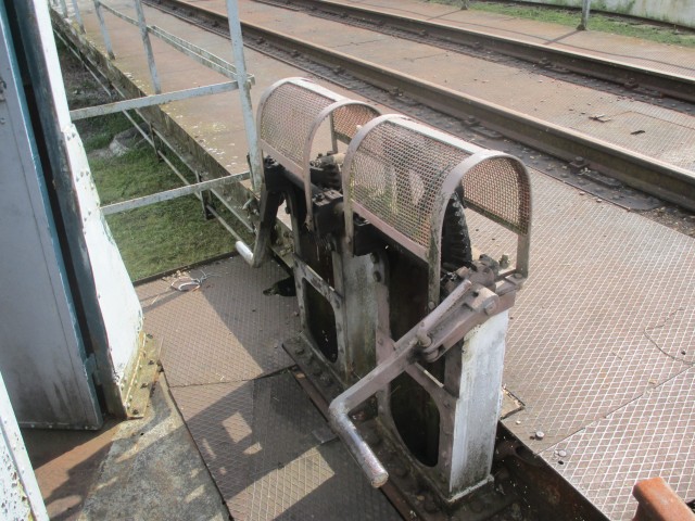 CABINE TREUIL (2).JPG