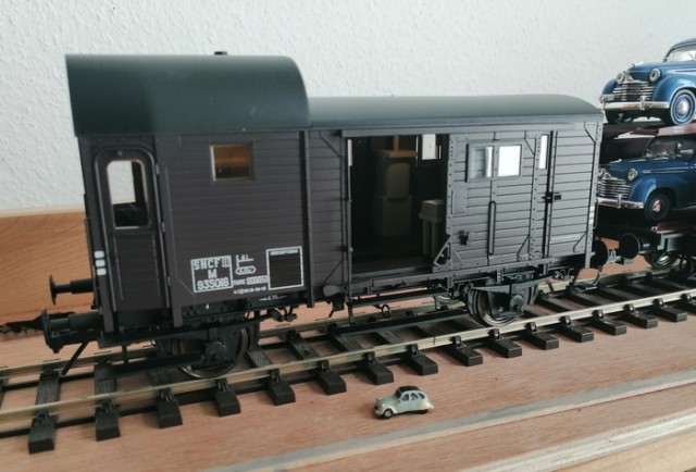 fourgon sncf.jpg