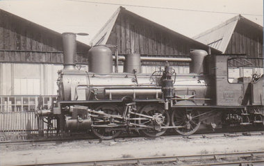 586_001.jpg