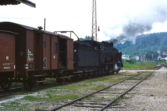 003 - 1969.06 - Bar-sur-Seine - 140 C 133 + TOM dir. Troyes - Cl.-B. Rossinelli.jpg