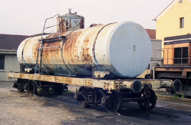 wagon Avignon.jpg