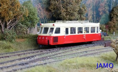 Oli-2015-04.jpg