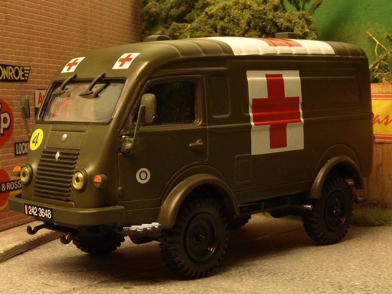 Sanitaire Renault.1.JPG