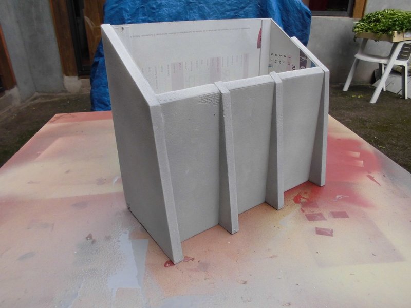 Le bâtiment passe à la peinture!