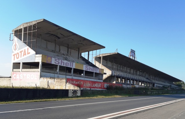Les tribunes.jpg