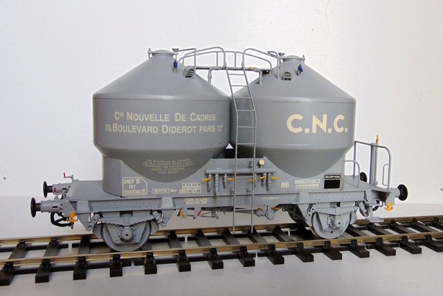 Wagon ciment à 2 silos CNC- Jary-1-1w.jpg