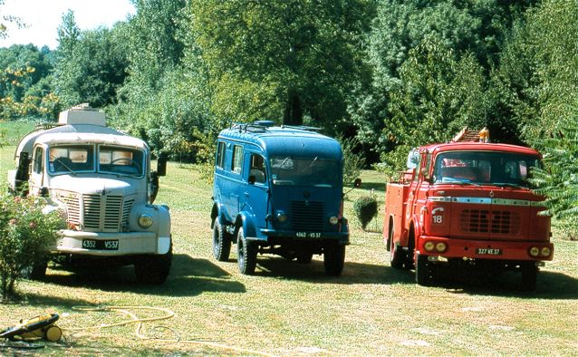 DINO ET 2 BERLIET AUX ILES_2.jpg