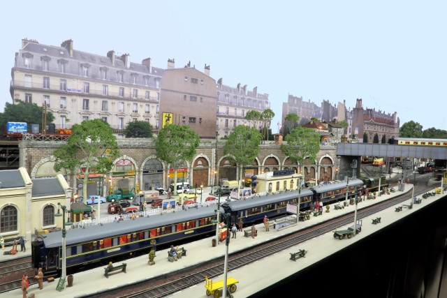 som-677-bastille-3-det.jpg