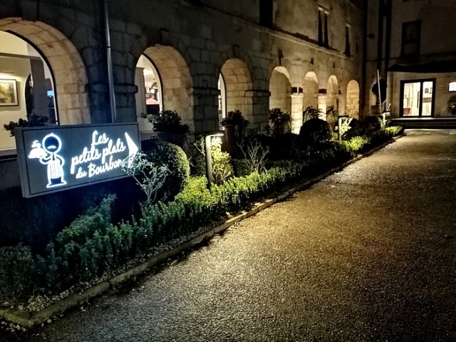 resto.jpg