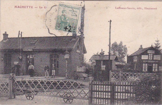 NORD - HACHETTE - Passage à niveau - 11.jpg