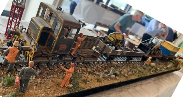 Dominique Bauve, train de travaux et pylone