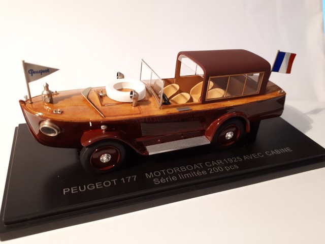 FRANSTYLE - Auto-canot PEUGEOT sur châssis type 177, avec cabine !