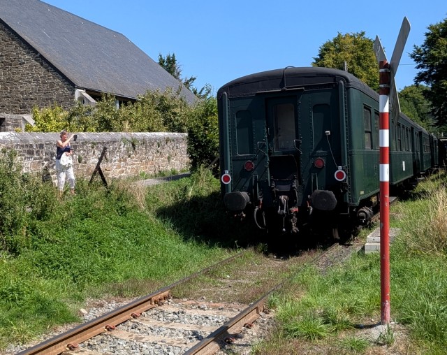 01 6 train md.jpg
