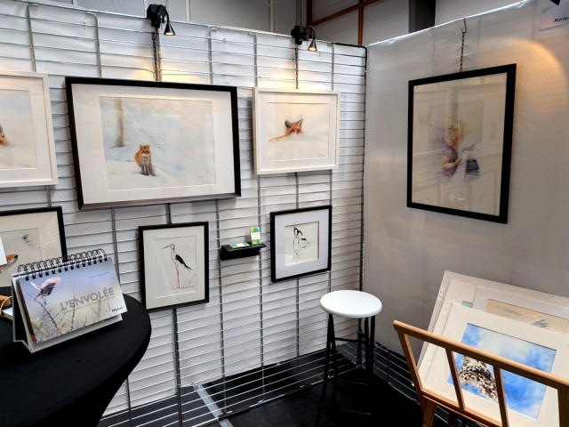stand 2.jpg