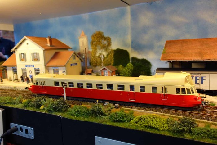 024ZERO_RESEAU_B ROULIER_GARE DE SAINT-BLIN_EXPO_QUAI ZERO_ST-LEONARD_08_20160521_AUTORAIL_ABJ_AMJL.jpg