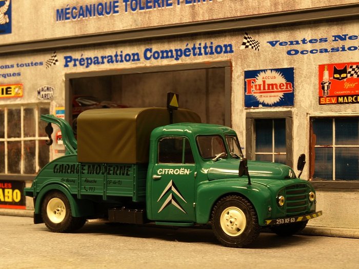 U23 garage.JPG